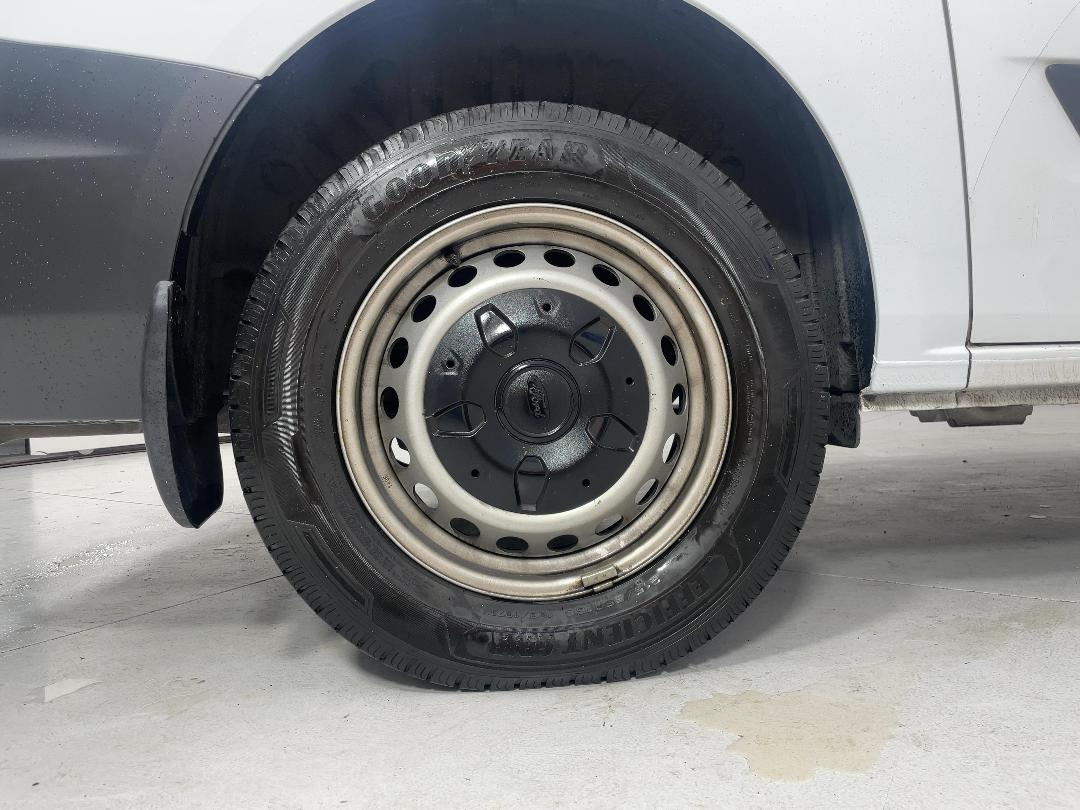 Photo '12' of Ford Transit