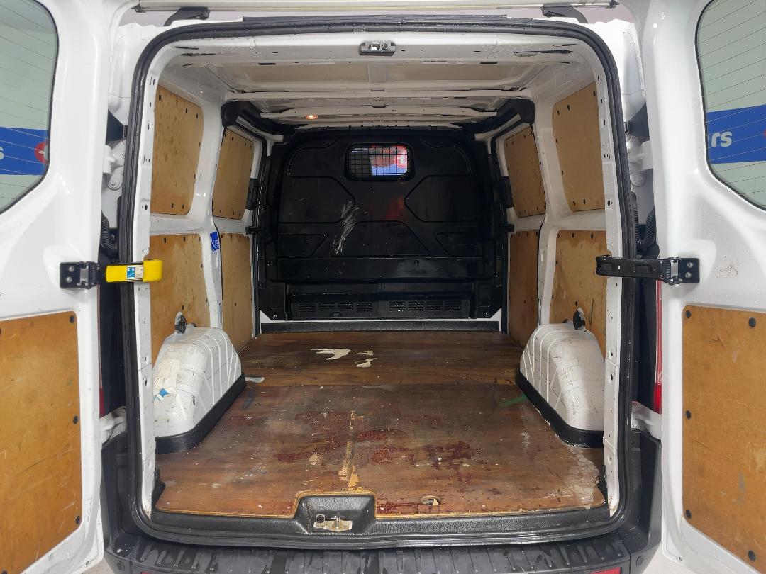 Photo '14' of Ford Transit