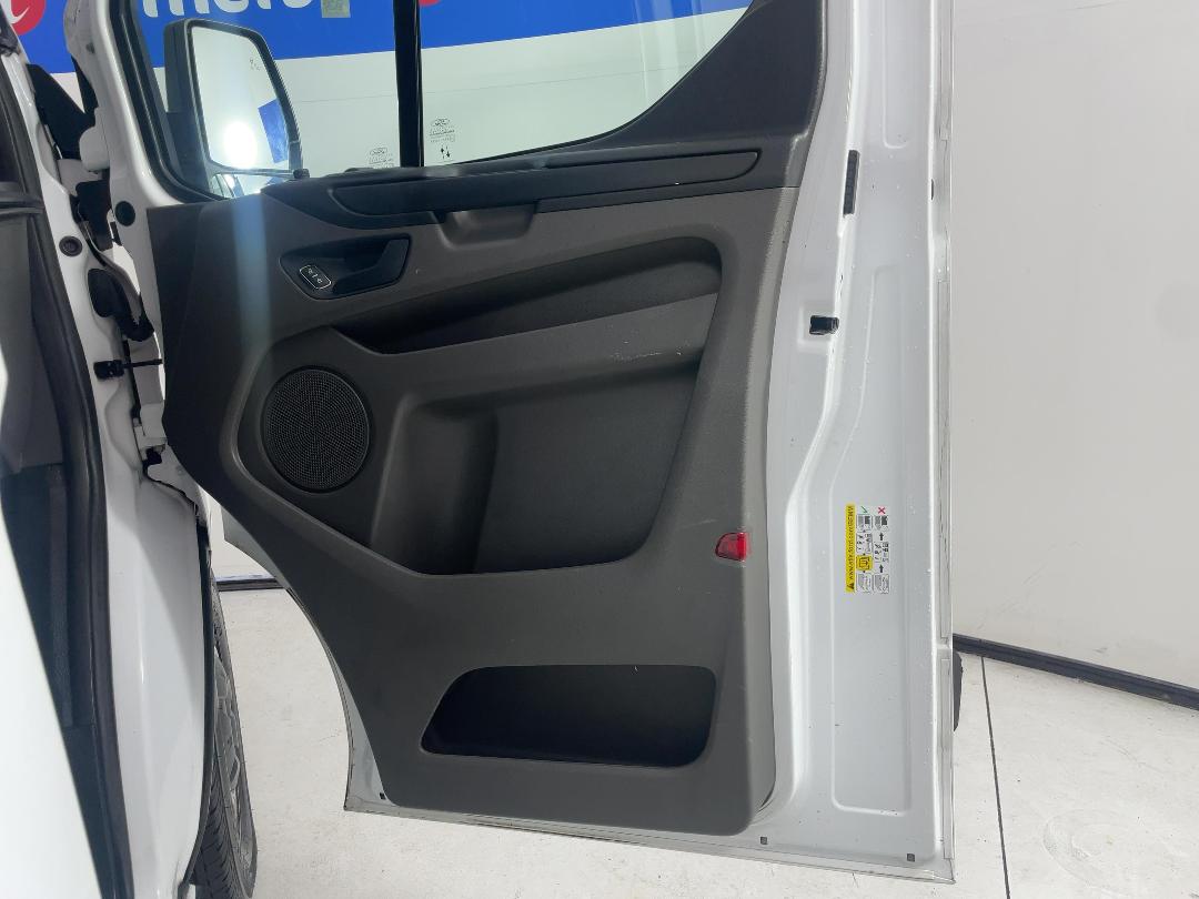 Photo '15' of Ford Transit