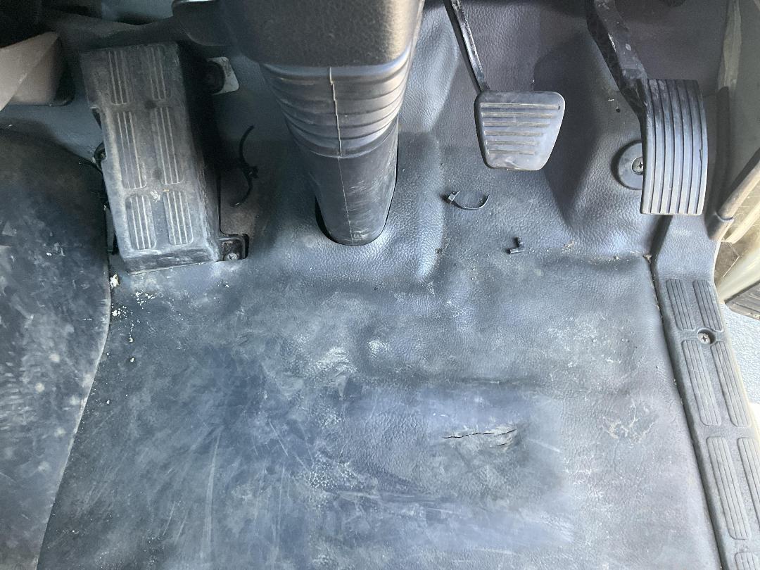 Photo '17' of Fuso Canter 616 FEB51ER3SFBC Cab Chassis