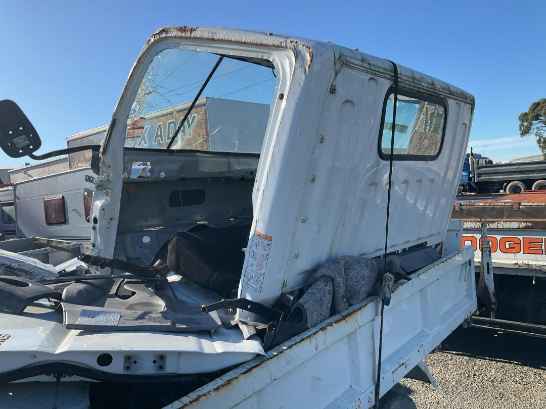 Photo '16' of Fuso Canter 616-City TIP FEA61BR4Sfac(T) Tipper