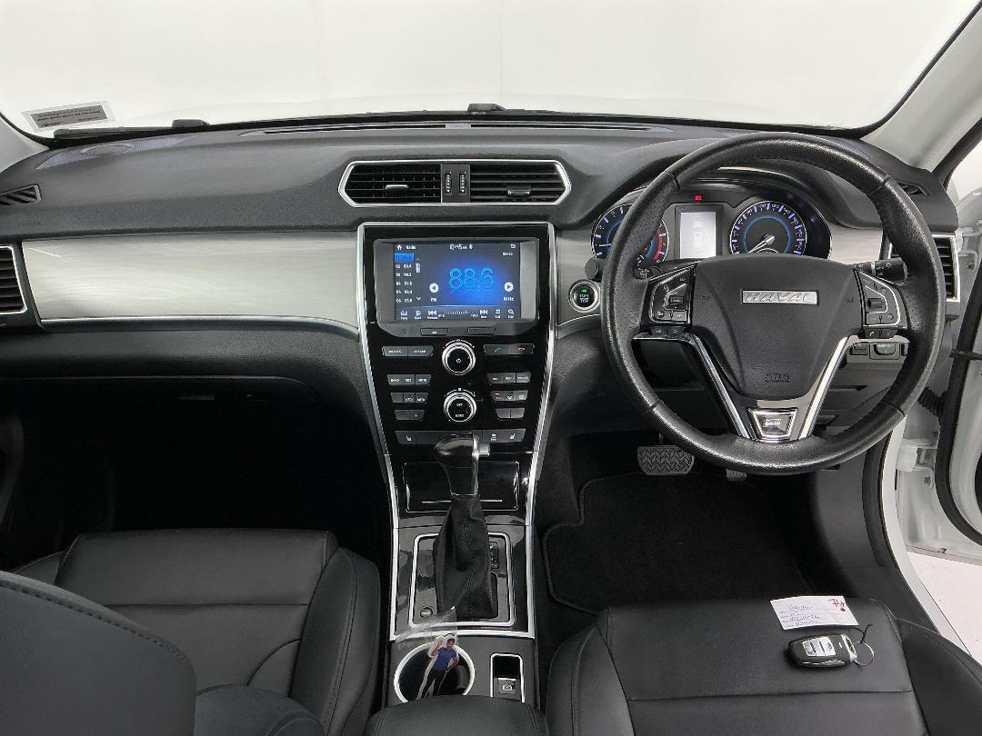 Photo '17' of Haval H2