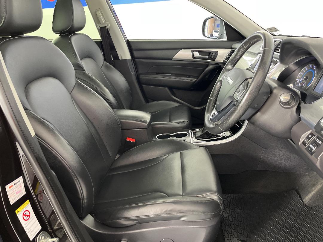 Photo '16' of Haval H2