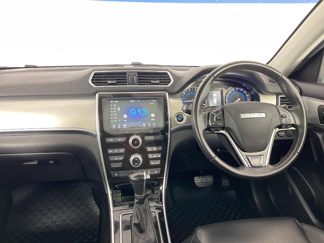 Photo '17' of Haval H2