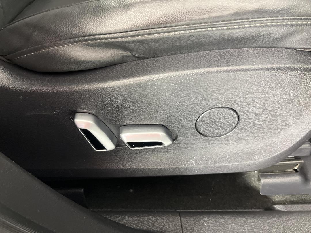 Photo '28' of Haval H2