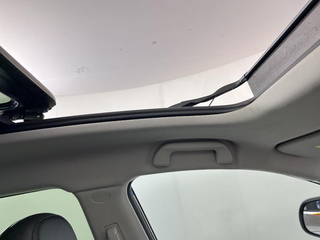 Photo '31' of Haval H2