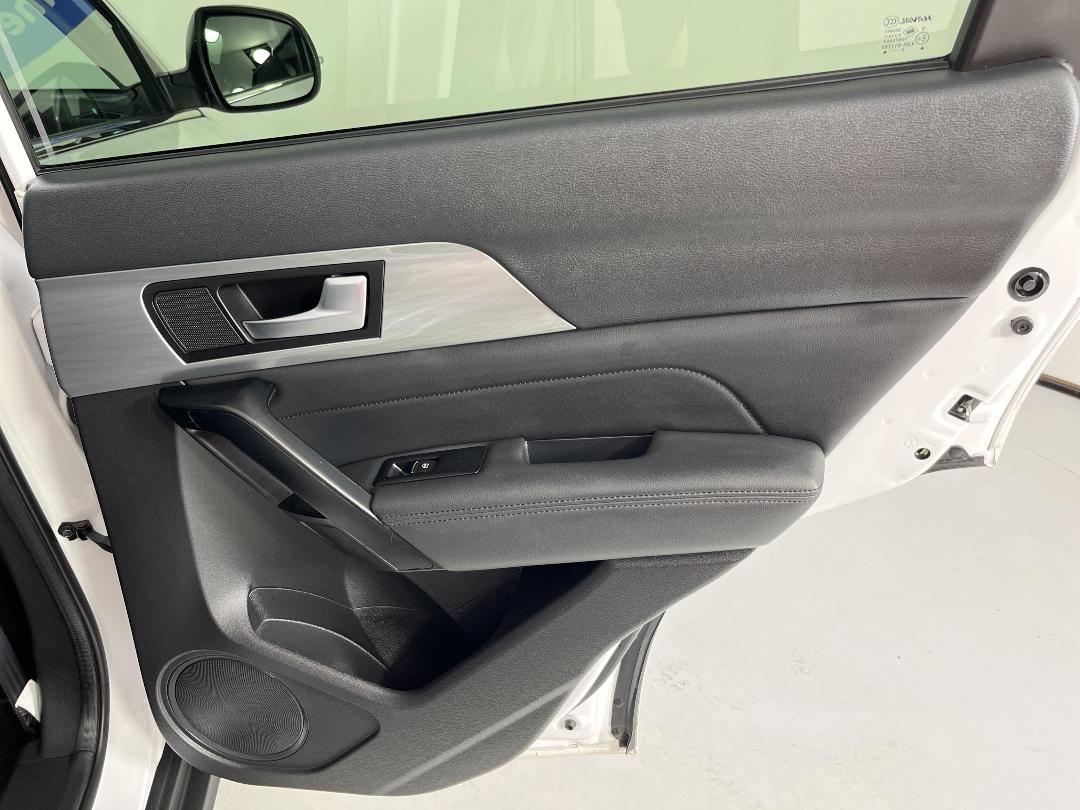 Photo '19' of Haval H2 Photo '19' of Haval H2