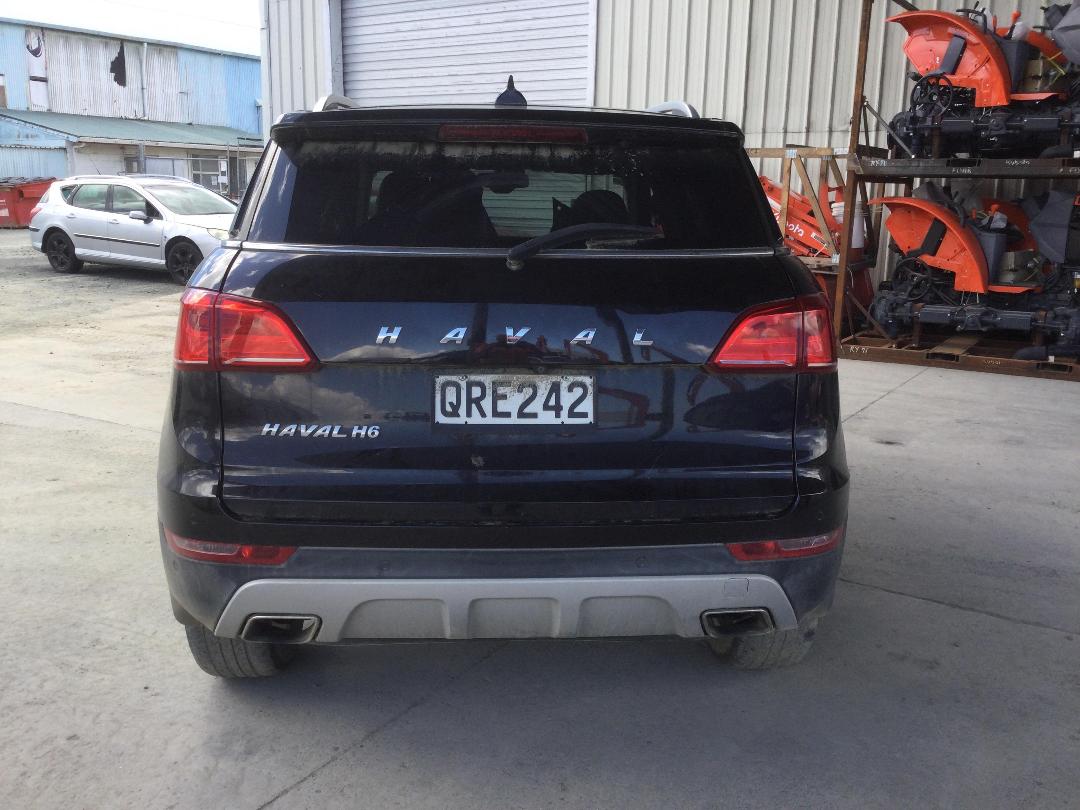 Photo '6' of Haval H6 LUX Photo '6' of Haval H6 LUX