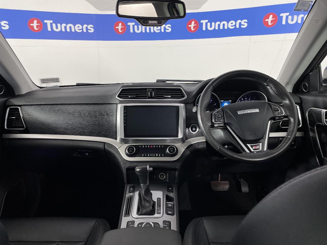 Photo '17' of Haval H6