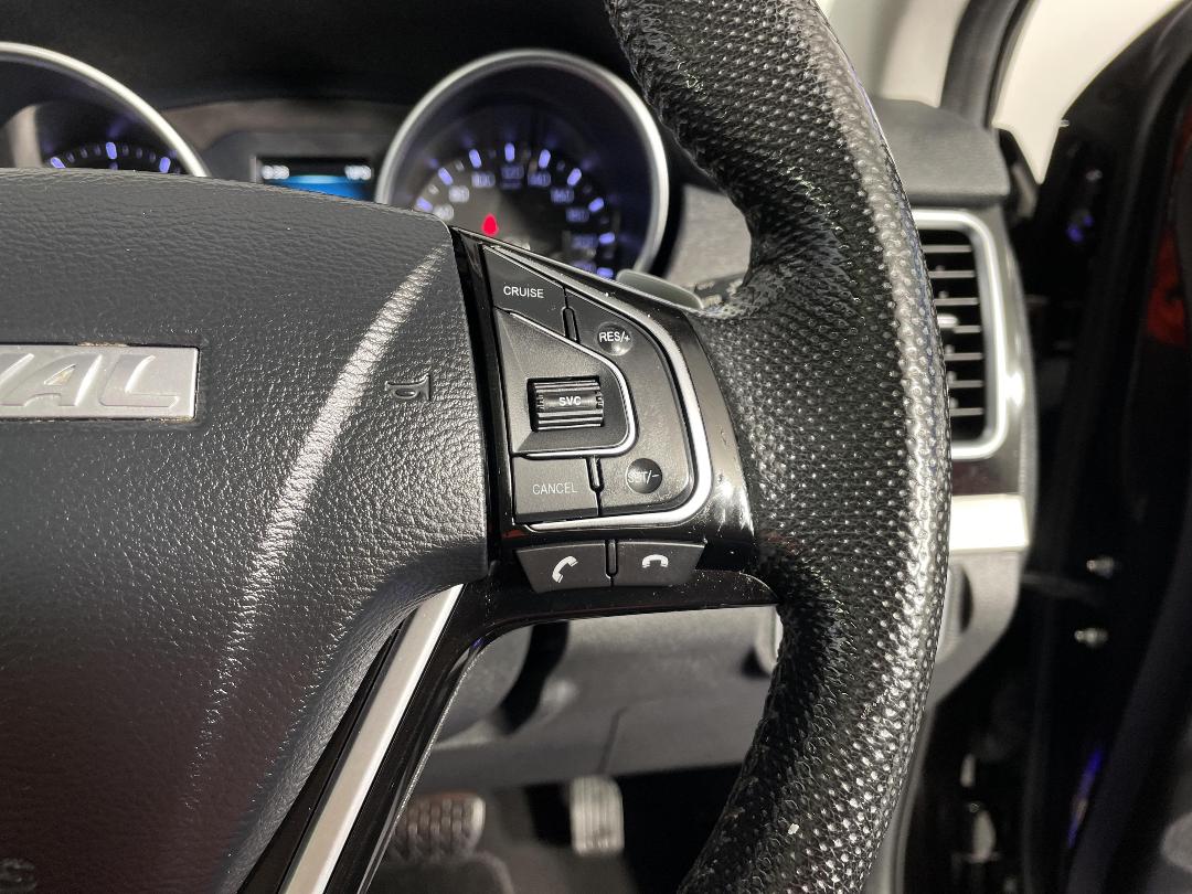 Photo '34' of Haval H6