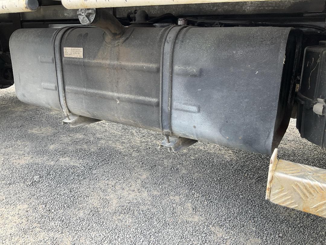 Photo '24' of Hino 300 XZU710R-Hktrsq3 Flat Deck