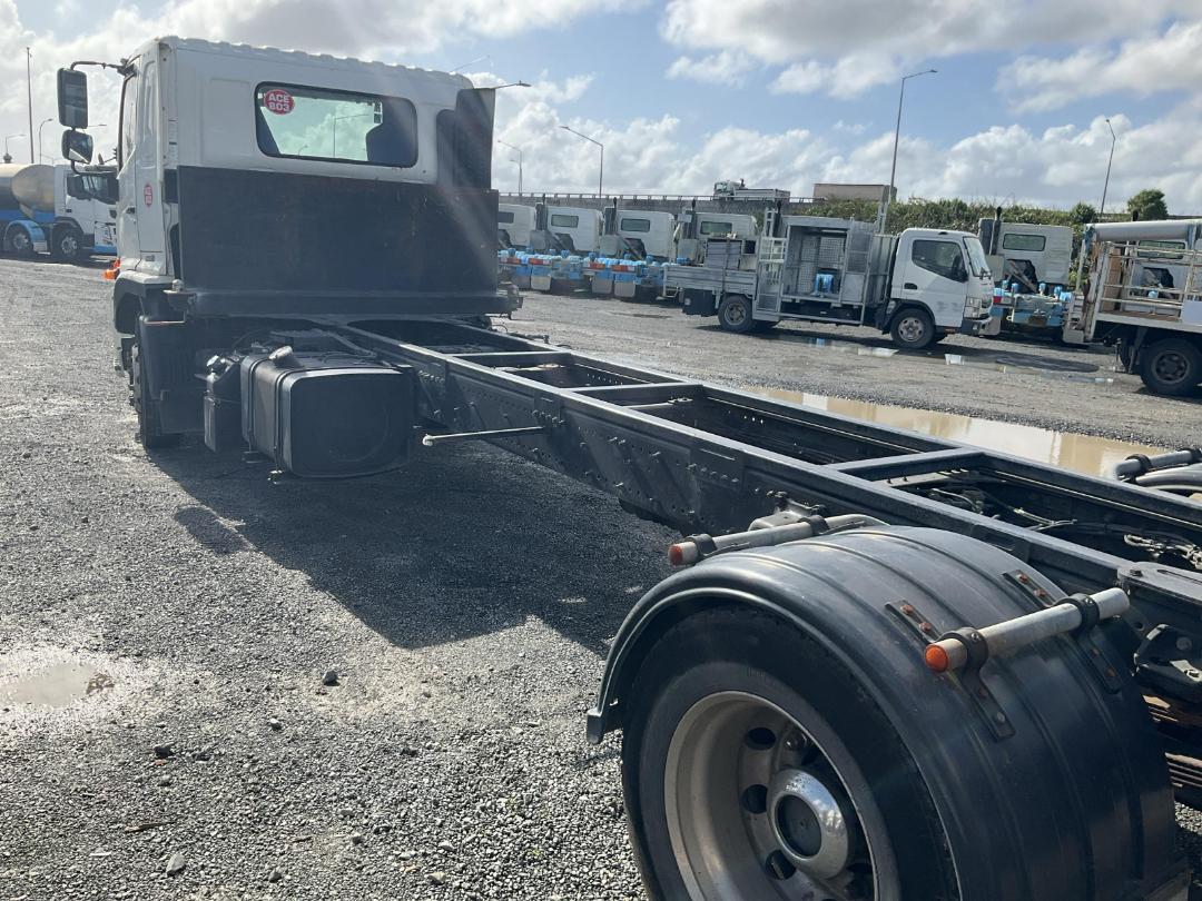 Photo '6' of Hino 500 FG8JP1A Skeletal