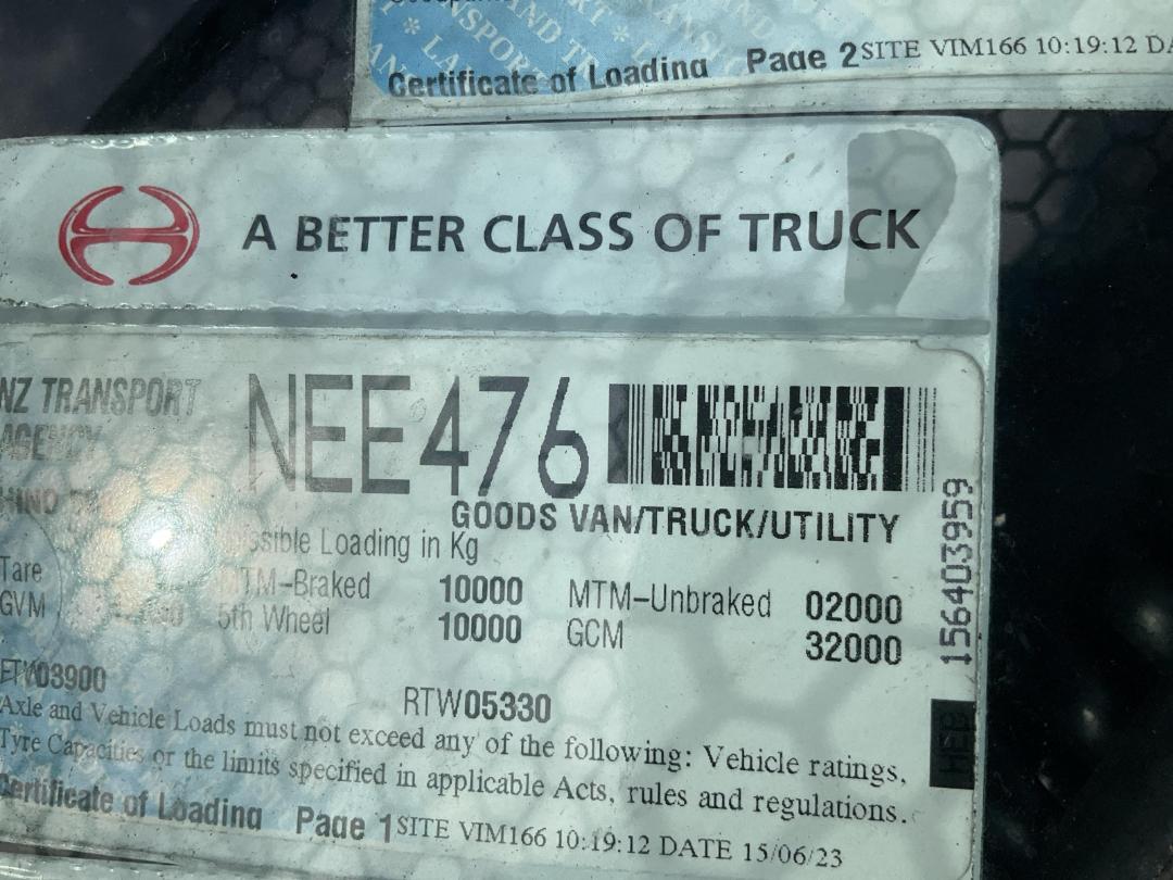 Photo '13' of Hino 500 FG8JPIA Skeletal