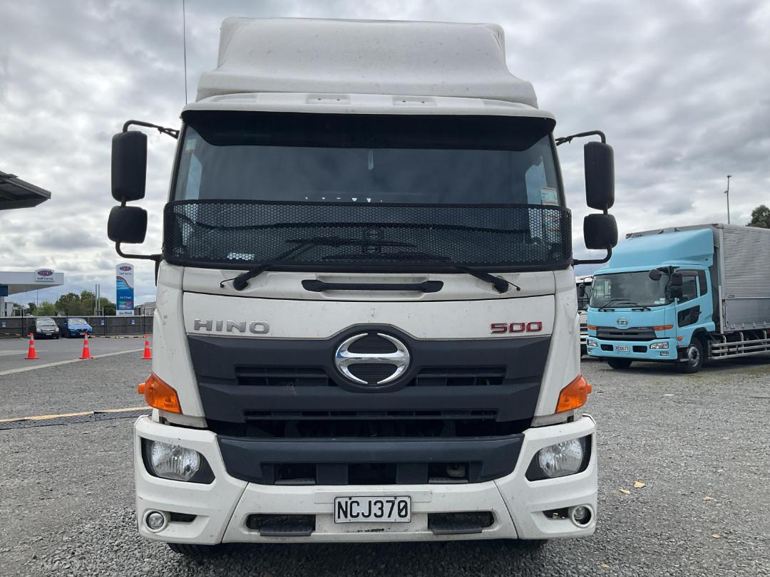 Photo '10' of Hino 500 FG8JP1A Skeletal