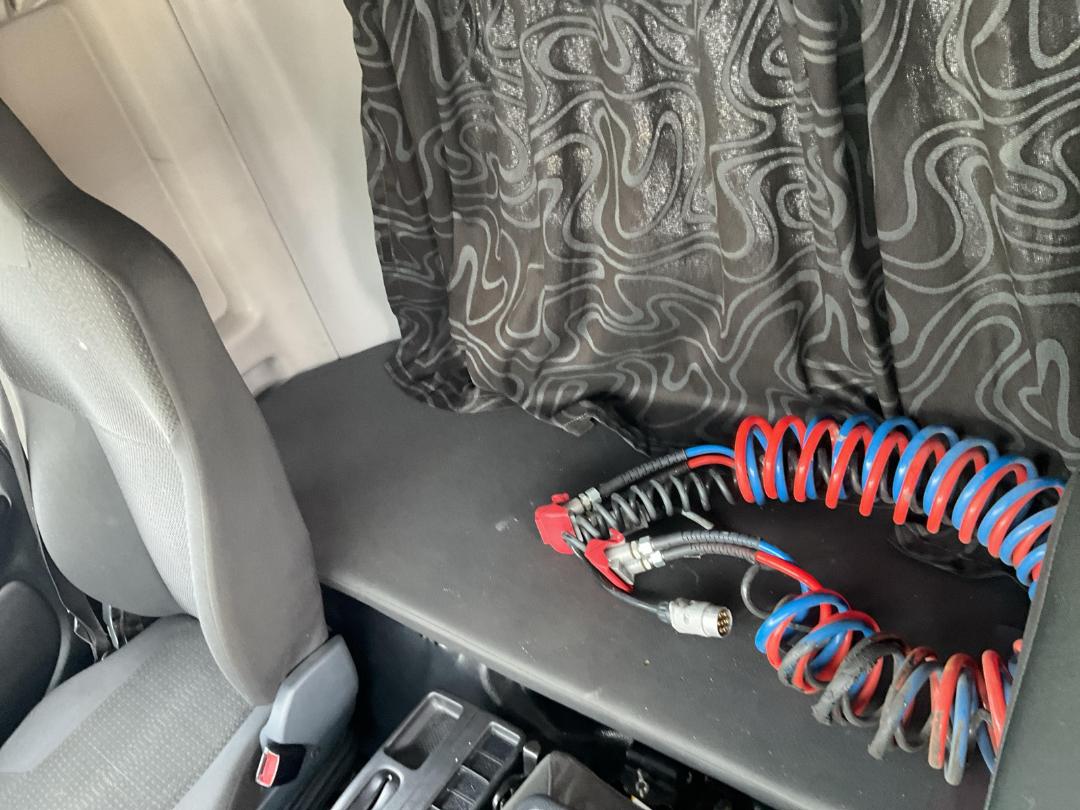 Photo '19' of Hino 500 FG8JP1A Skeletal