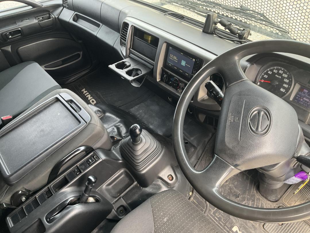 Photo '22' of Hino 500 FG8JP1A Skeletal