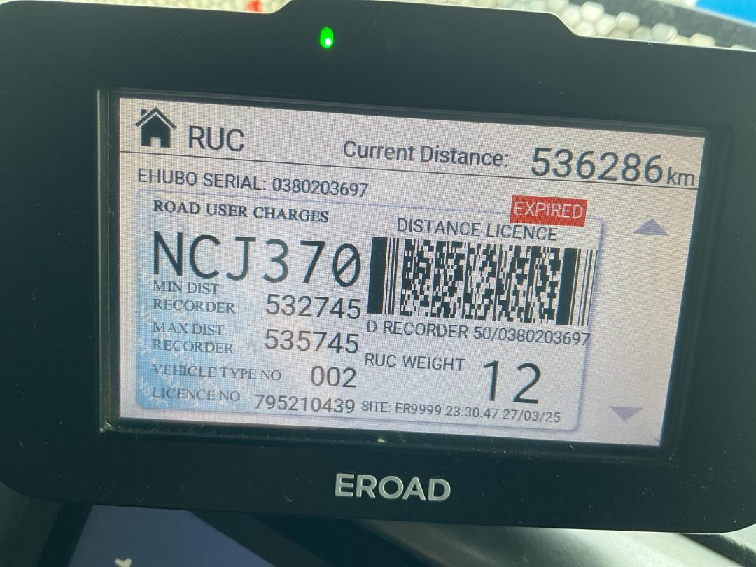 Photo '24' of Hino 500 FG8JP1A Skeletal