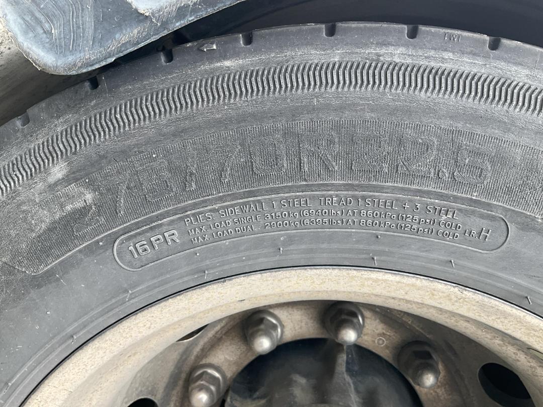 Photo '28' of Hino 500 FG8JP1A Skeletal