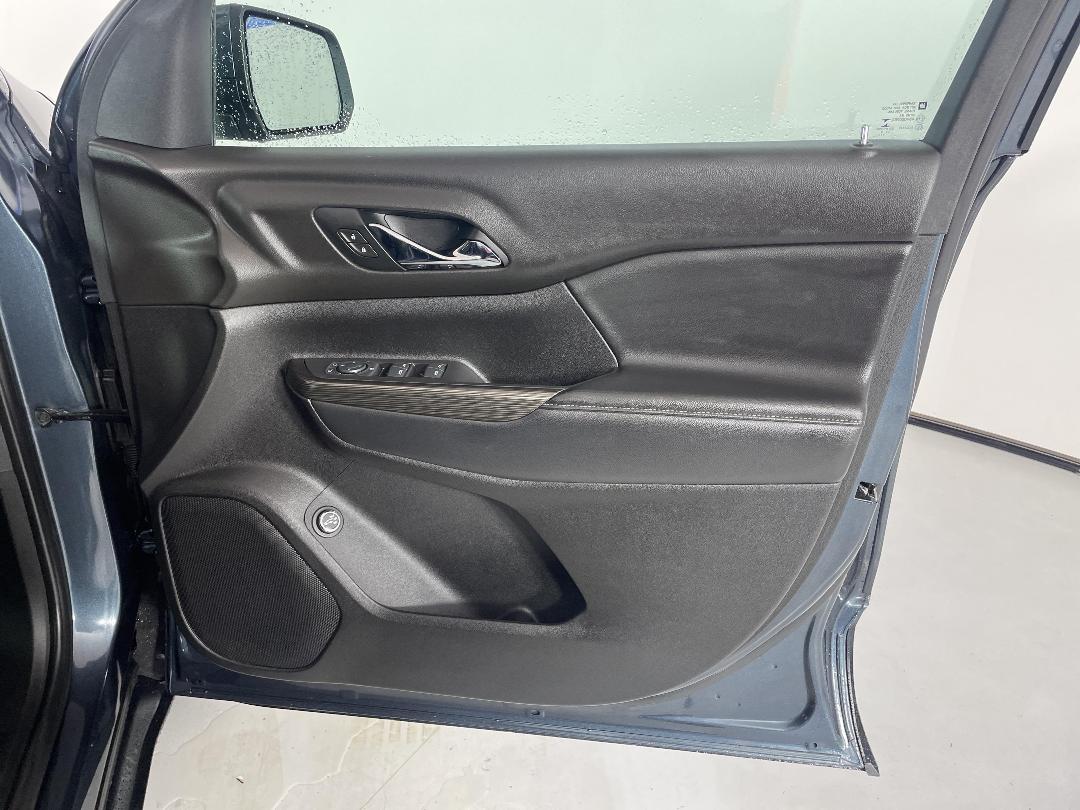 Photo '15' of Holden Acadia