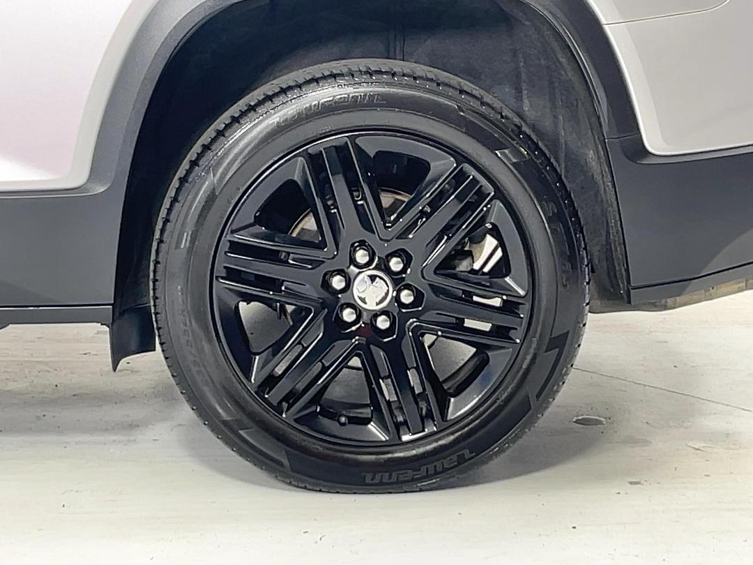 Photo '11' of Holden Acadia