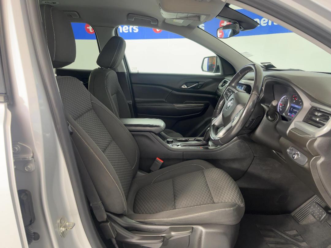 Photo '16' of Holden Acadia