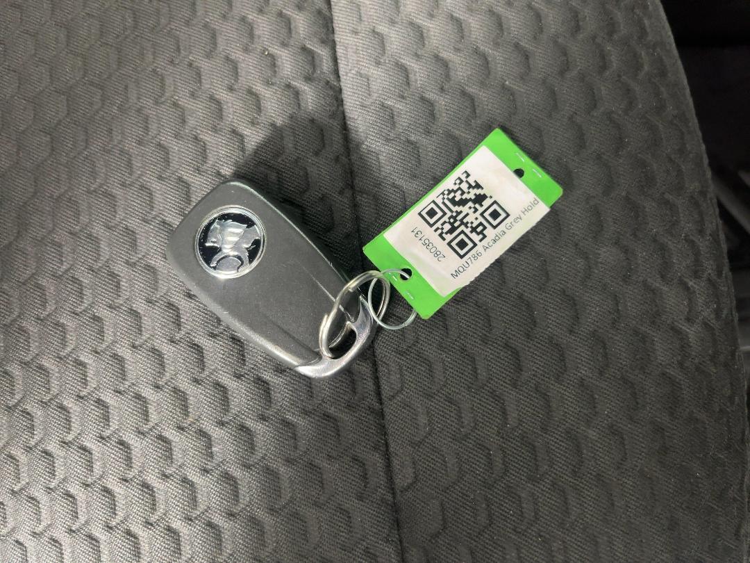 Photo '22' of Holden Acadia