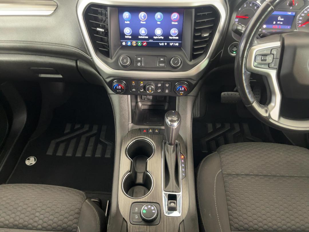 Photo '18' of Holden Acadia