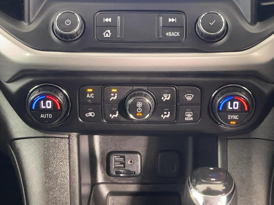 Photo '28' of Holden Acadia