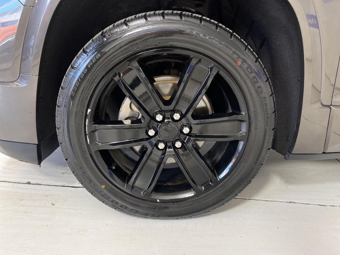 Photo '10' of Holden Acadia