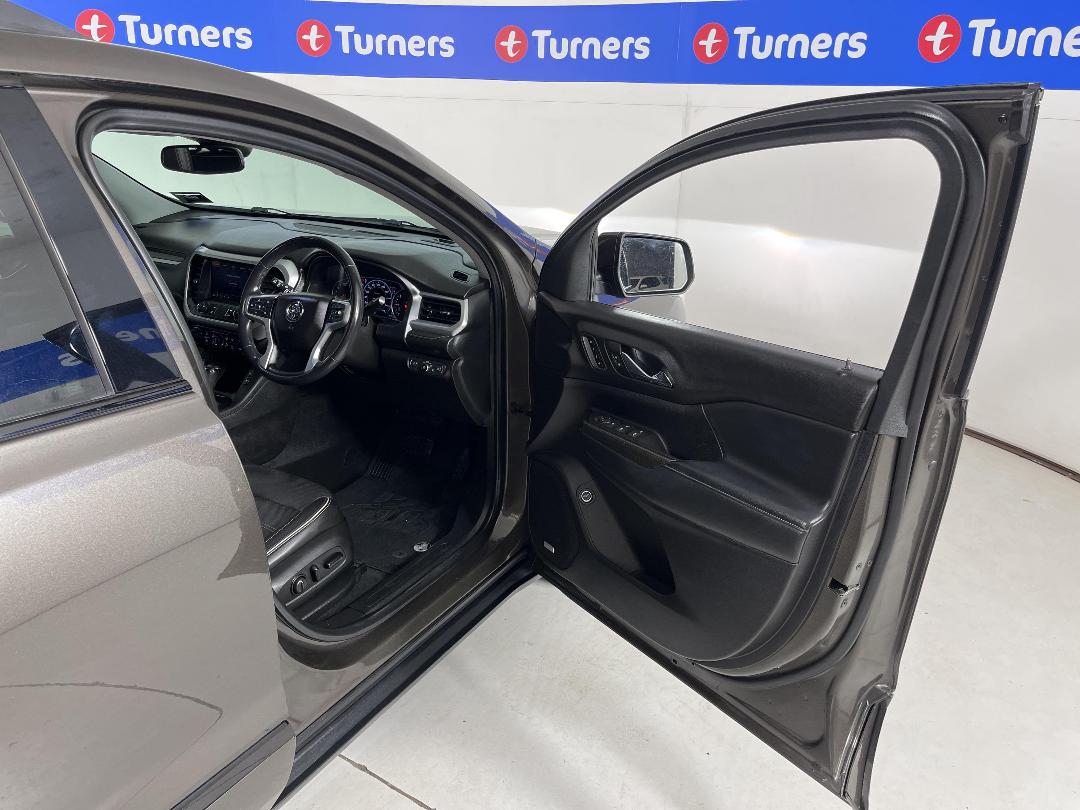 Photo '15' of Holden Acadia