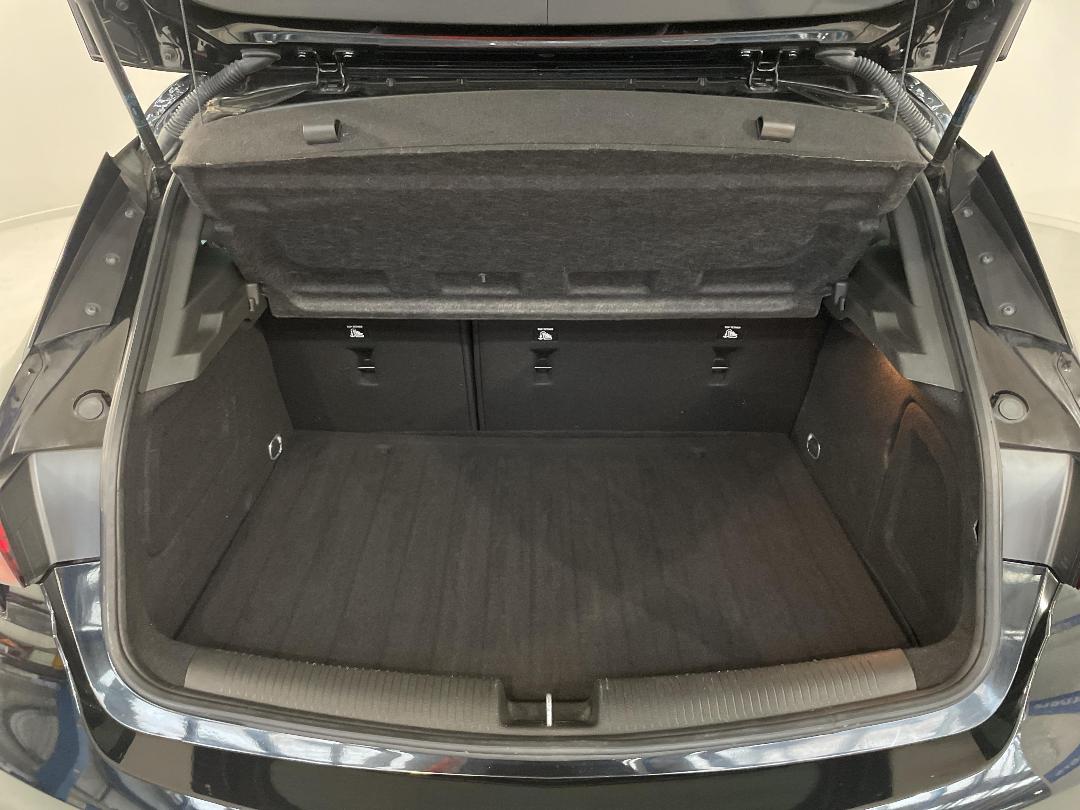 Photo '14' of Holden Astra