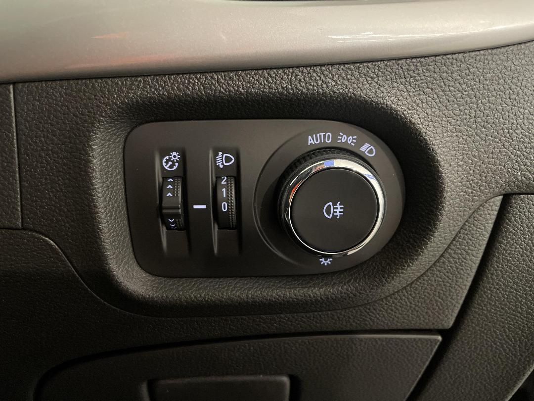 Photo '24' of Holden Astra