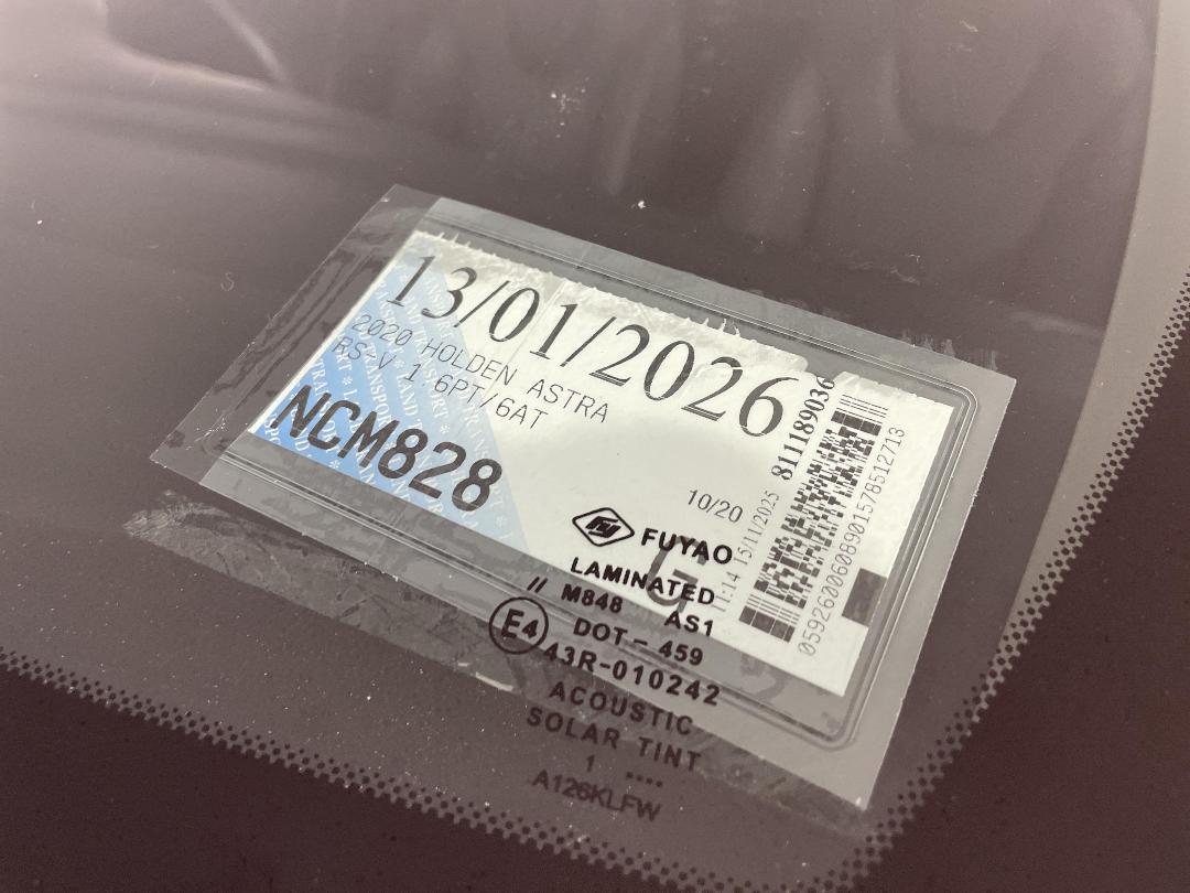 Photo '34' of Holden Astra