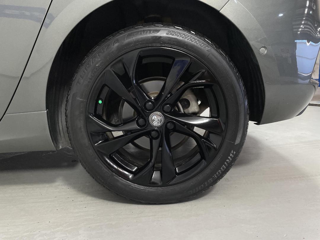 Photo '11' of Holden Astra Photo '11' of Holden Astra