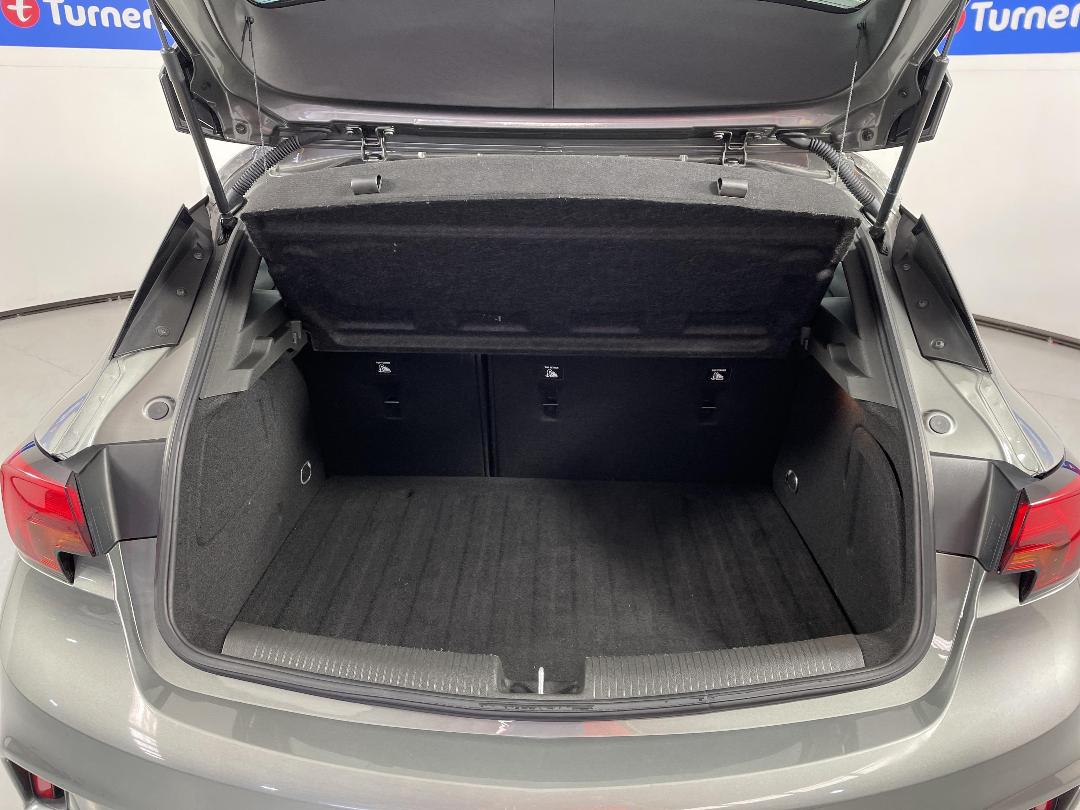 Photo '14' of Holden Astra Photo '14' of Holden Astra