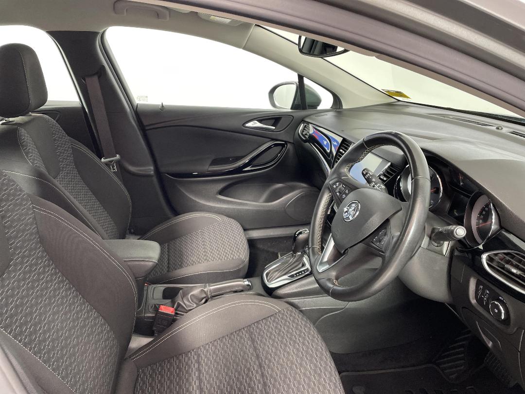 Photo '16' of Holden Astra Photo '16' of Holden Astra