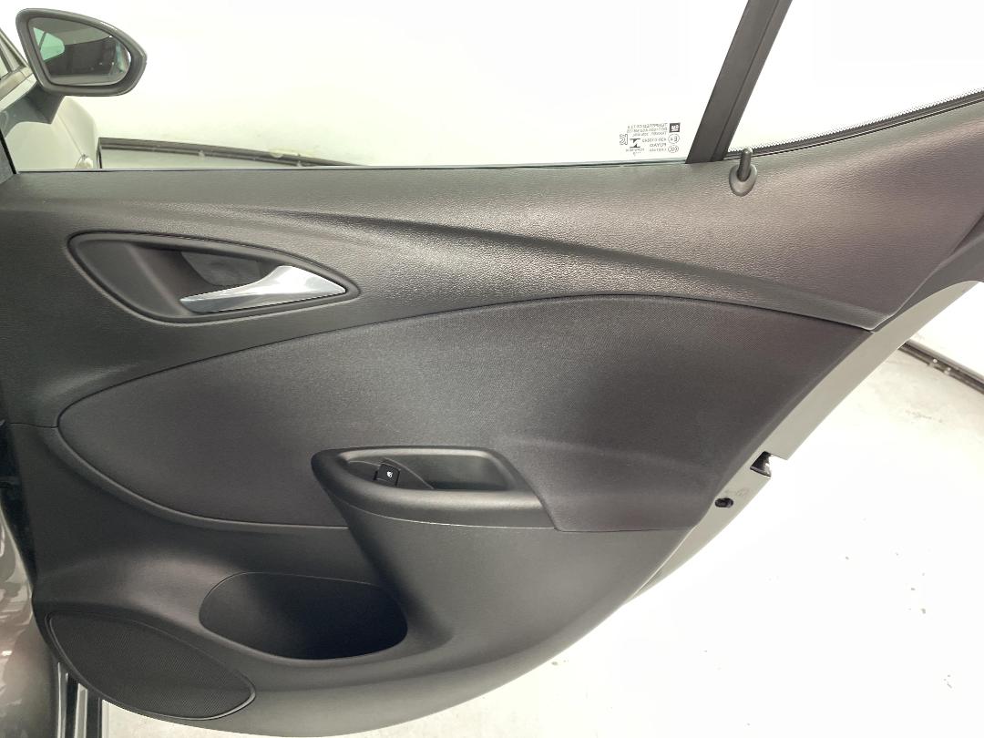 Photo '19' of Holden Astra Photo '19' of Holden Astra