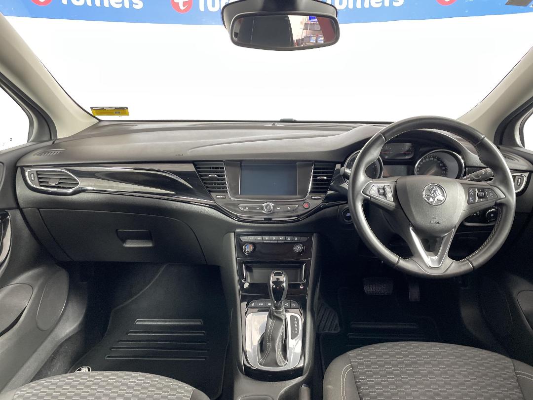 Photo '17' of Holden Astra Photo '17' of Holden Astra