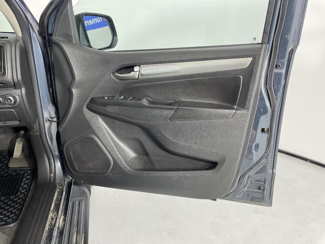 Photo '15' of Holden Colorado