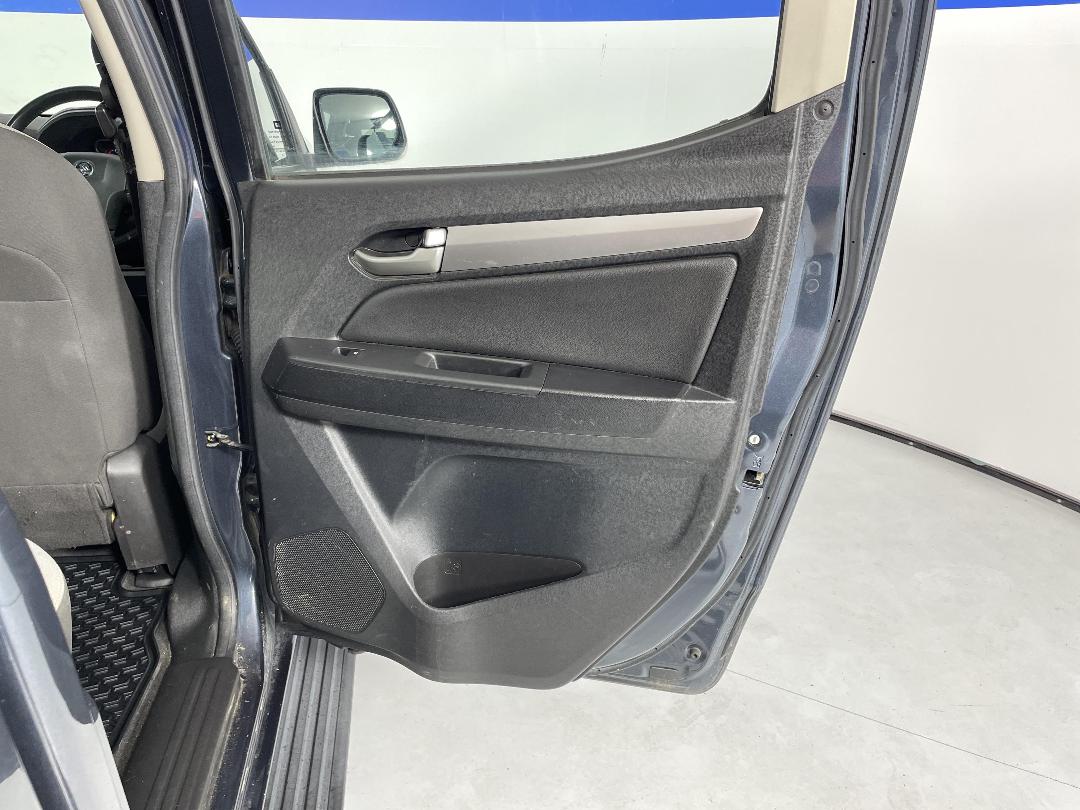 Photo '19' of Holden Colorado