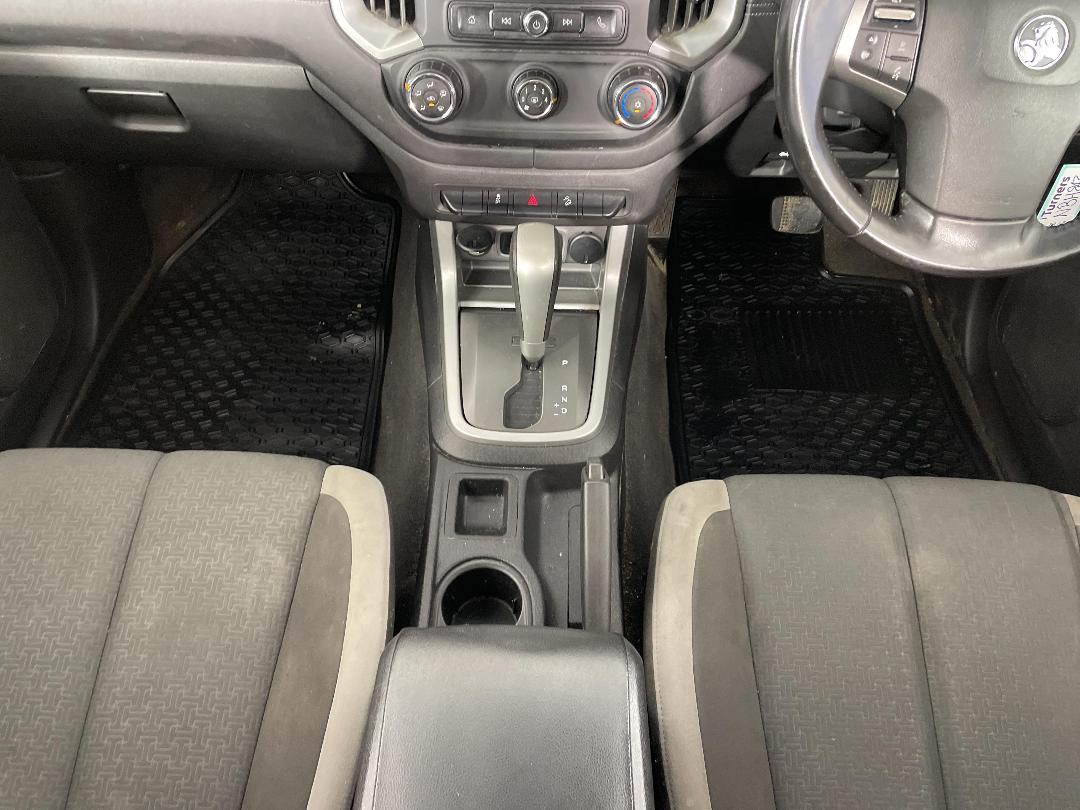 Photo '18' of Holden Colorado