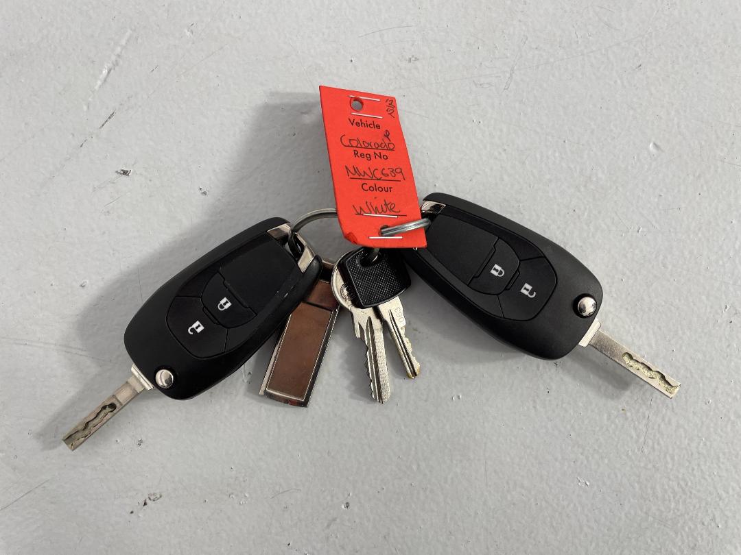 Photo '21' of Holden Colorado