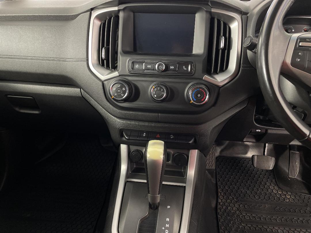 Photo '18' of Holden Colorado