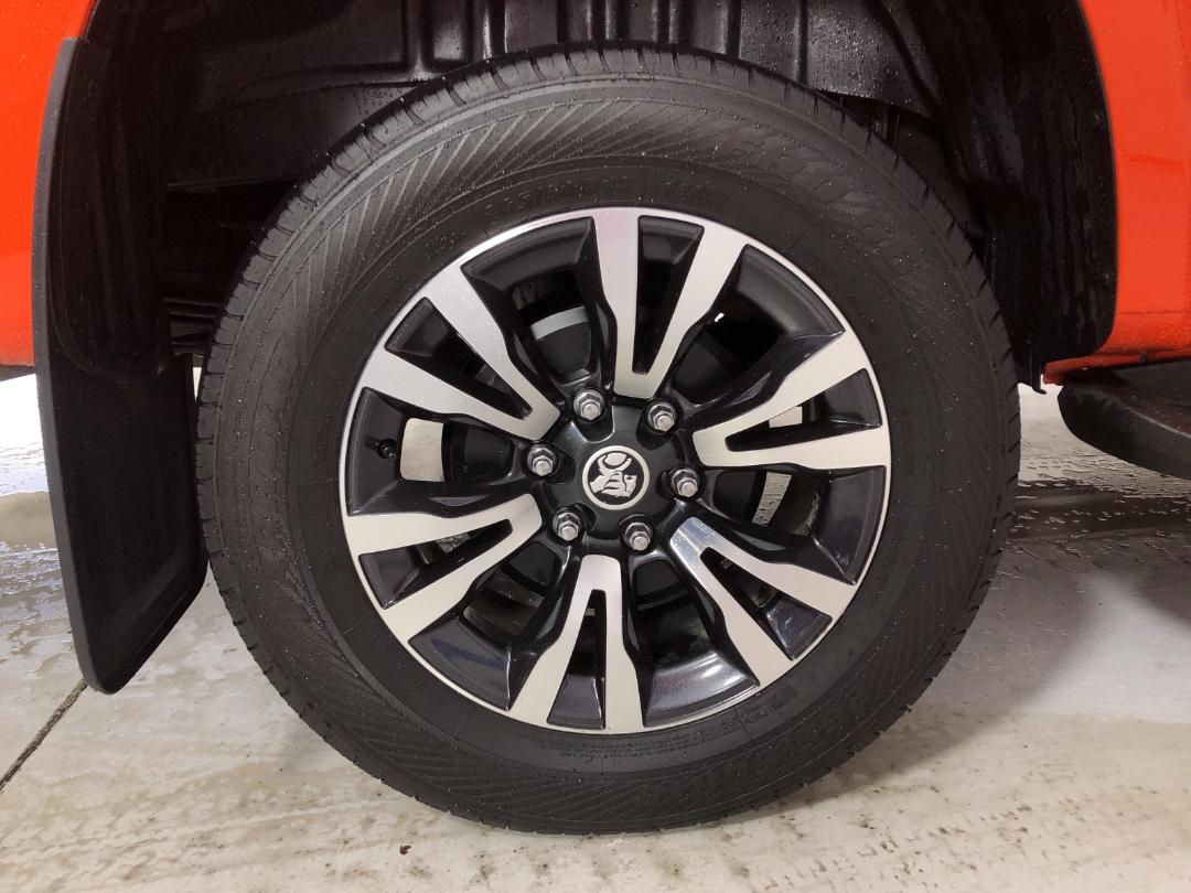 Photo '12' of Holden Colorado