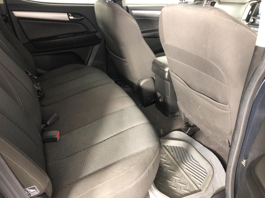 Photo '20' of Holden Colorado