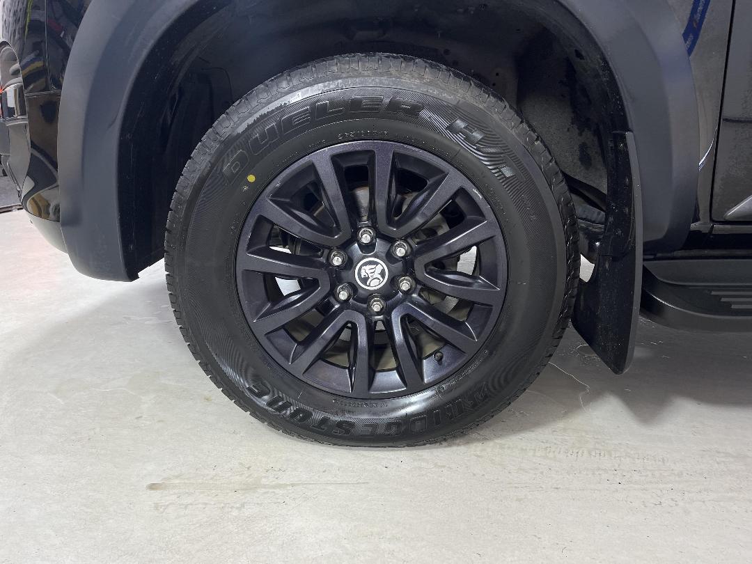 Photo '10' of Holden Colorado