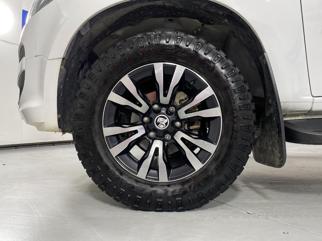 Photo '10' of Holden Colorado