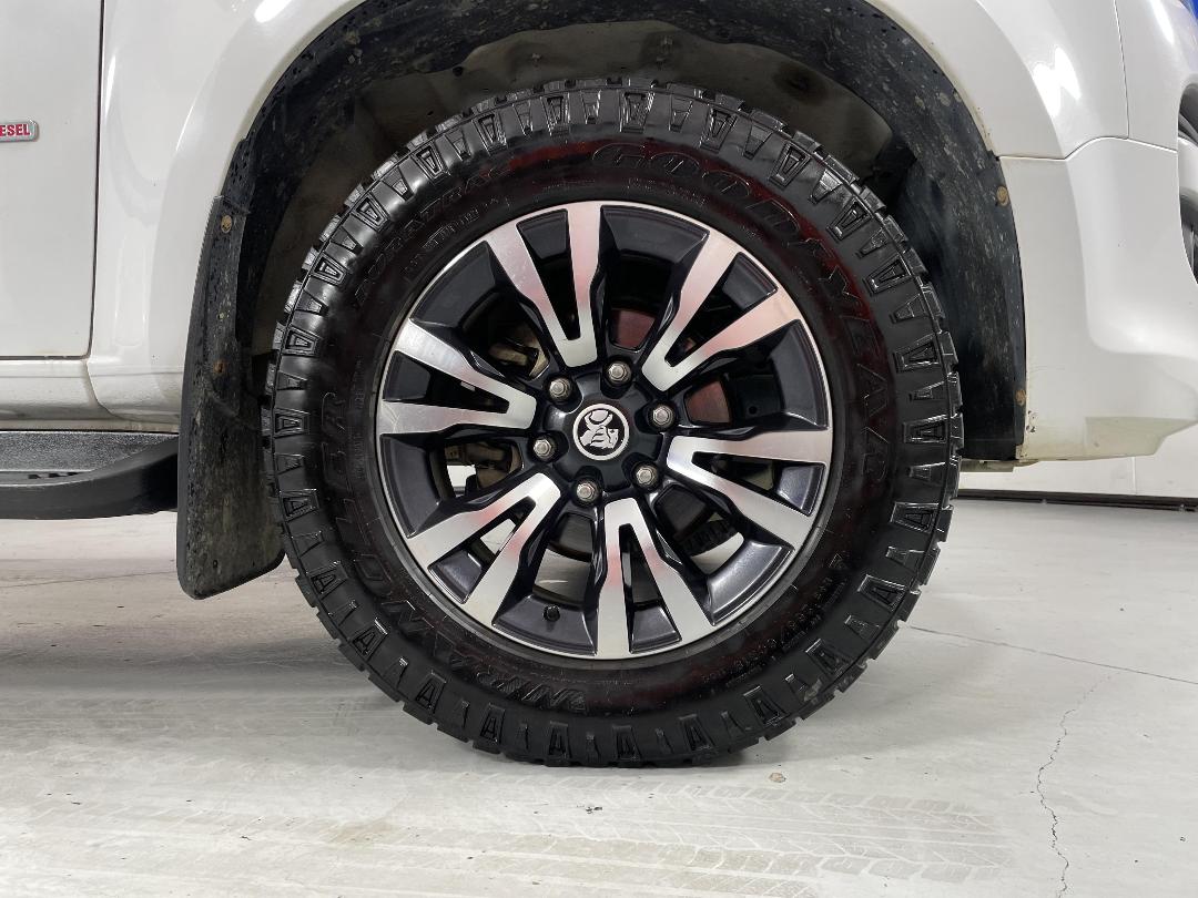 Photo '9' of Holden Colorado