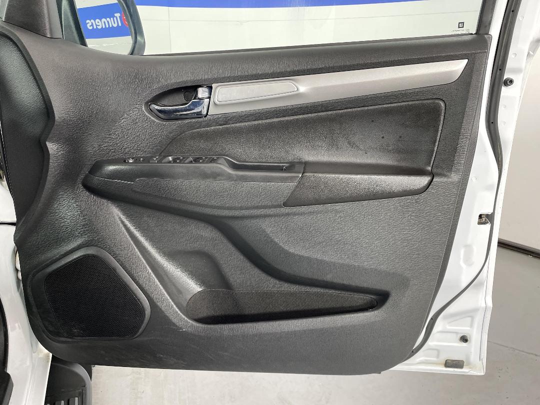 Photo '15' of Holden Colorado