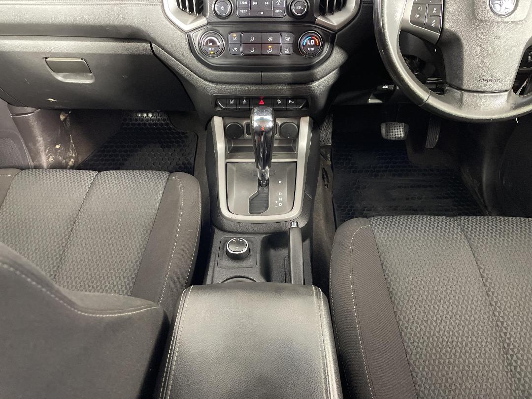 Photo '18' of Holden Colorado